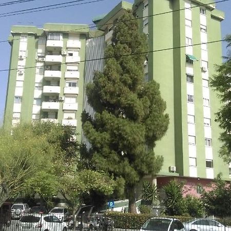 Piso Muy Amplio En Malaga . Apartman Kültér fotó