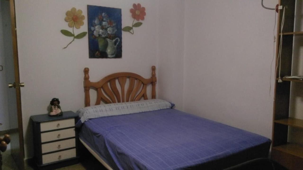 Piso Muy Amplio En Malaga . Apartman Kültér fotó